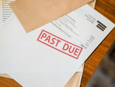 Qué hacer si te reclaman una deuda: derechos y opciones legales