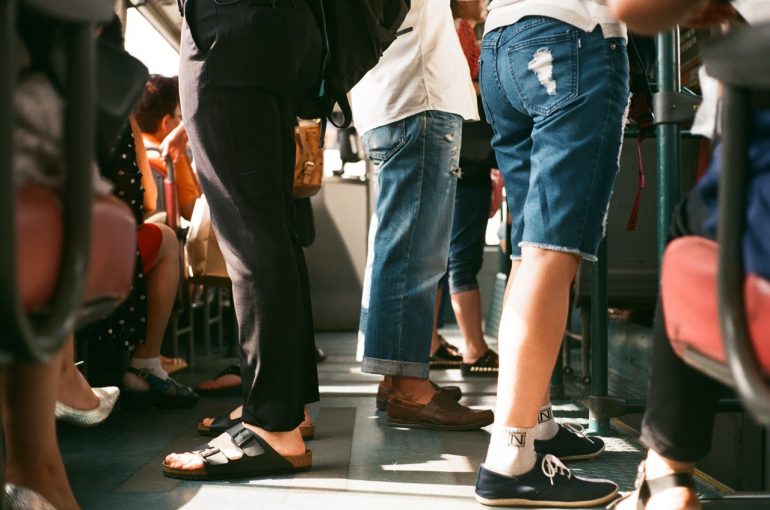 Carteristas en el metro: cómo lo hacen, cómo protegerte y cómo es la respuesta penal